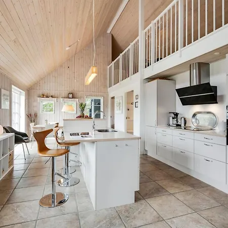 Holiday home Helmi - 1-5km From The Sea By Interhome *
