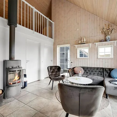 Helmi - 1-5km From The Sea By Interhome *