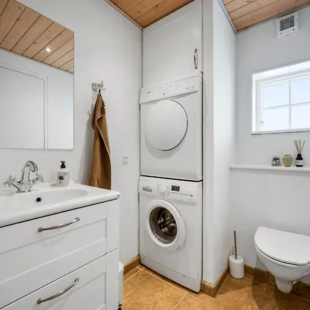 Semesterbostad Helmi - 1-5km From The Sea By Interhome